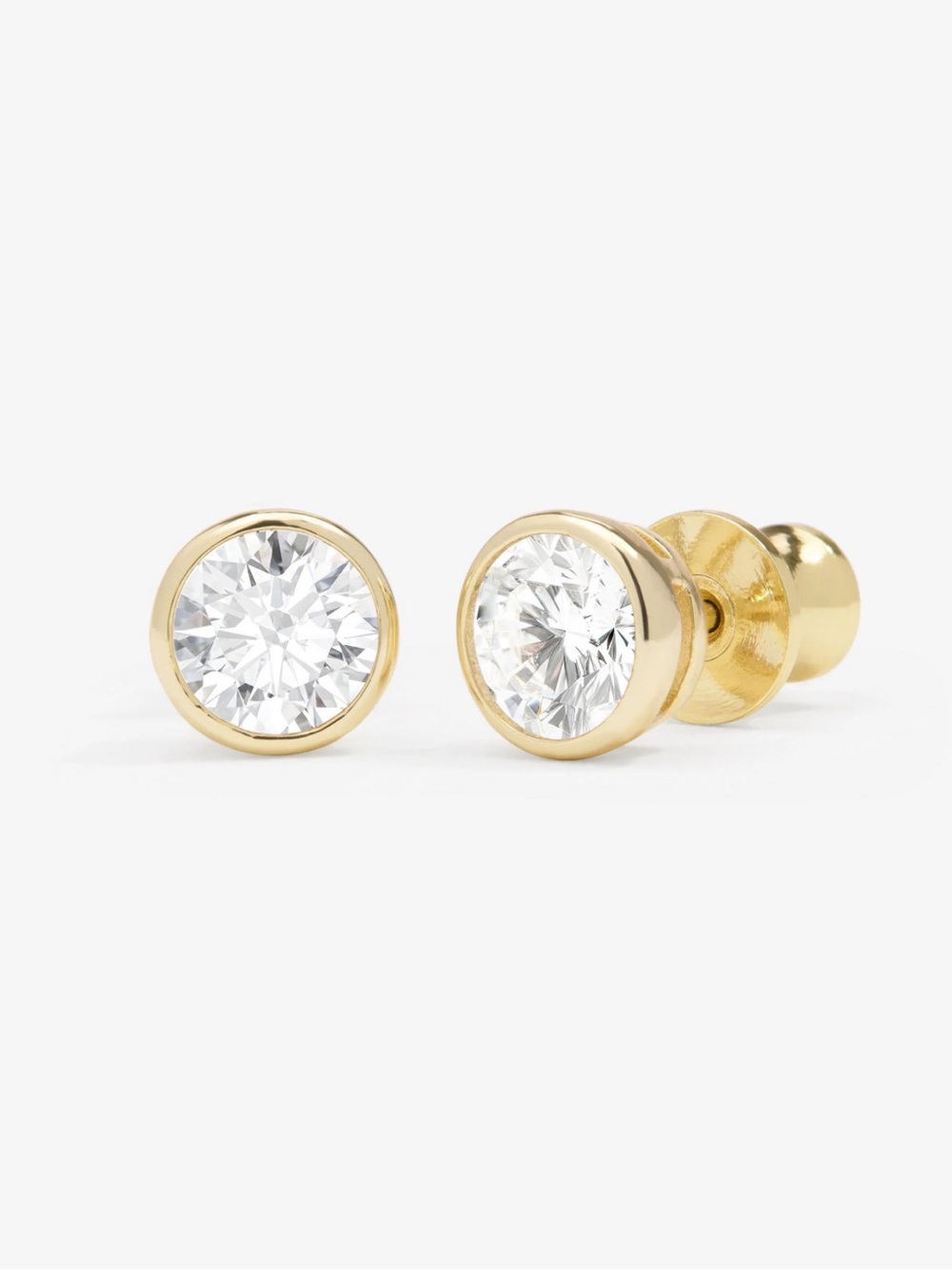 NWT Melinda Maria Gold “Baroness Studs 6mm”